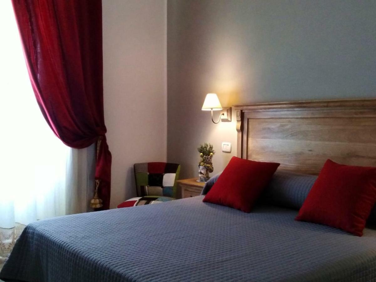 Residenza Ponente Bed & Breakfast Siraküza Dış mekan fotoğraf